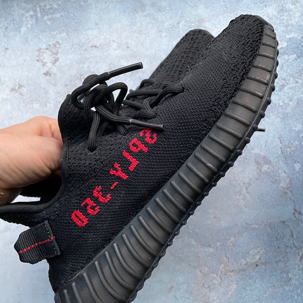 Yeezy Boost 350 V2 'Bred'